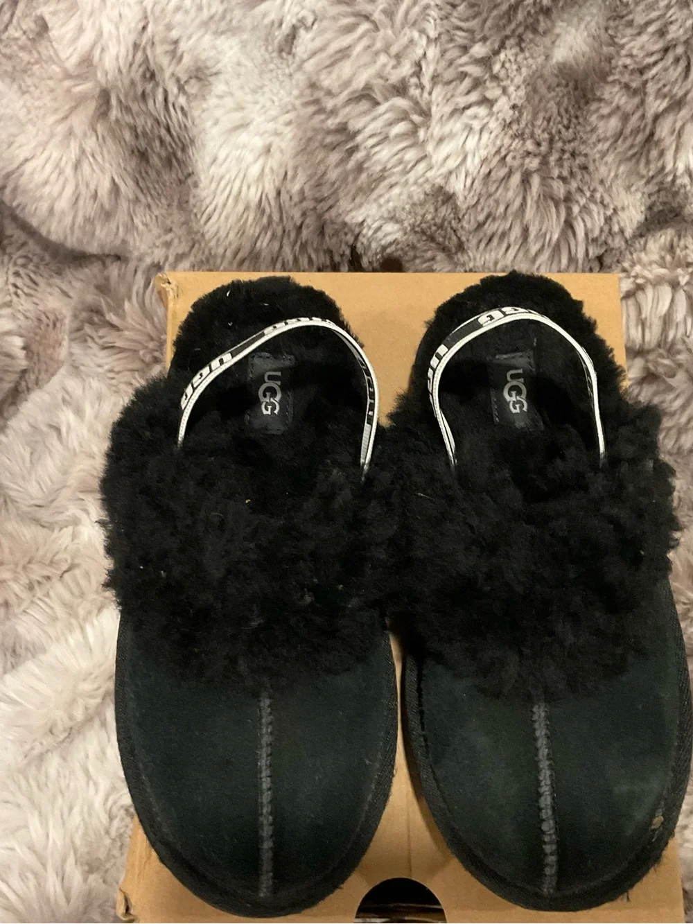 UGG Kids Black Fluff Slide Sandals with Logo Strap